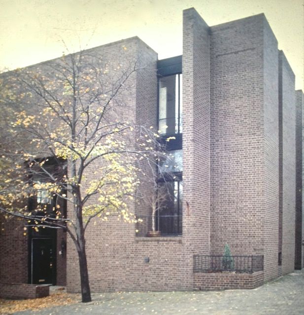 Locust Street Townhouses Philadelphia From Antonino Saggio book on Louis Sauer